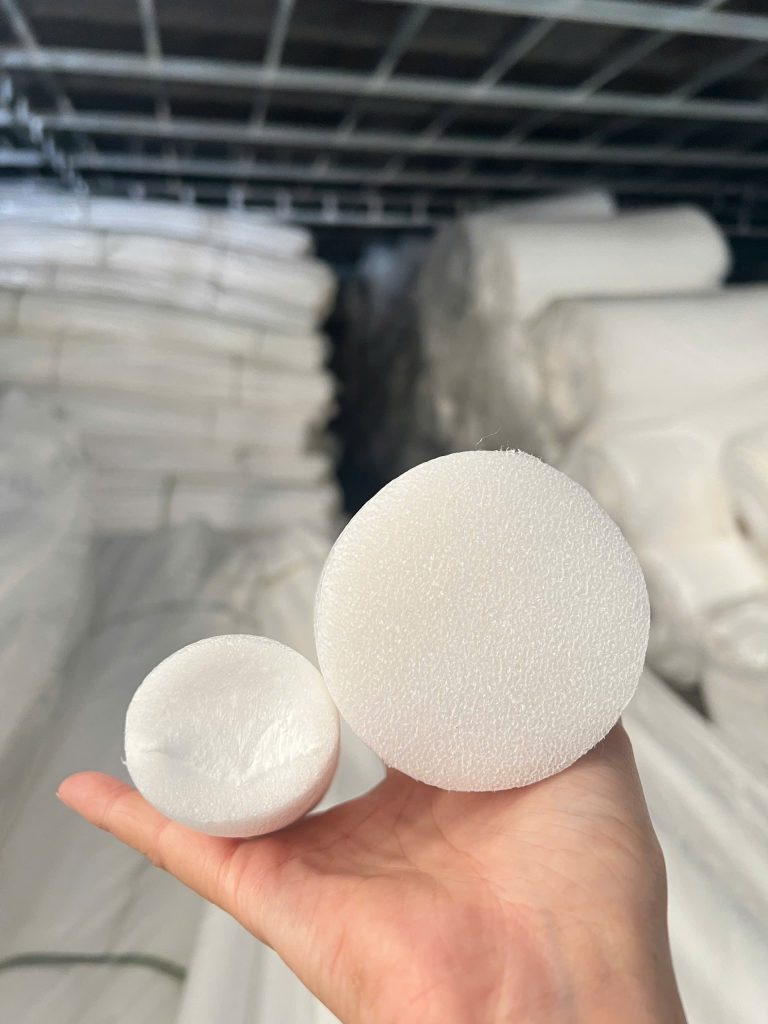 Ống Xốp Foam Đặc Cắm Hoa – Giải Pháp Hoàn Hảo Cho Mọi Tác Phẩm Nghệ Thuật Hoa