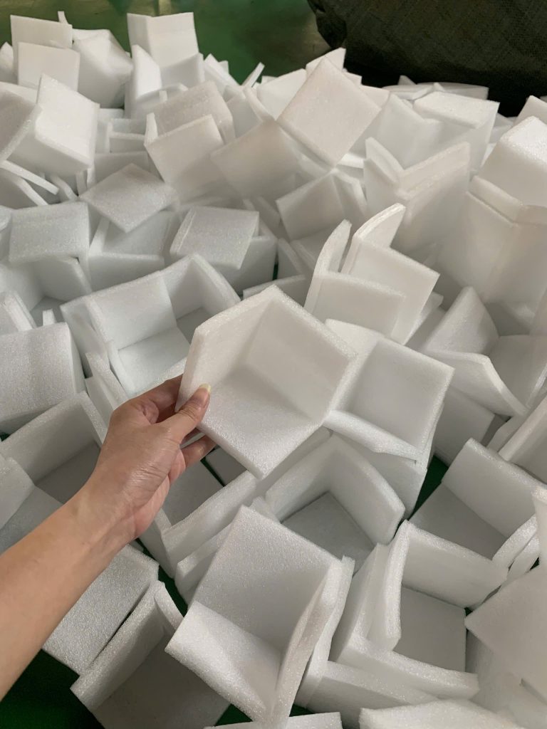 Xốp Góc Vuông Bảo Vệ Sản Phẩm – Giải Pháp Chống Sốc Hiệu Quả Cho Mọi Loại Hàng Hóa